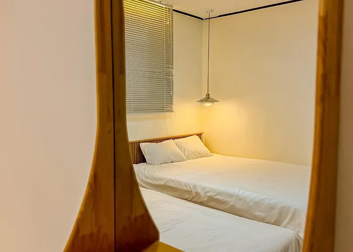 Mangwon Hongdae 5minutes,super Station Area *